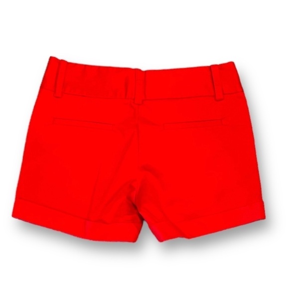 Vince Camuto Size 0 Red Cuffed
5" Shorts NWOT - Picture 3 of 5